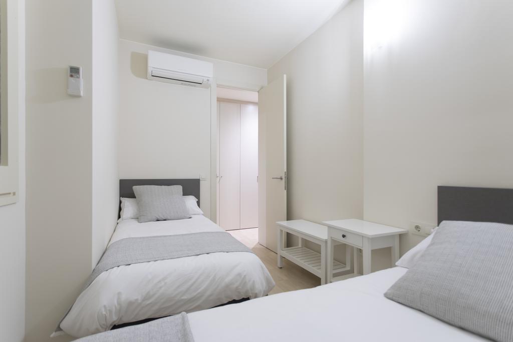 Bravissimo Cort Reial-2B Apartman Girona Kültér fotó